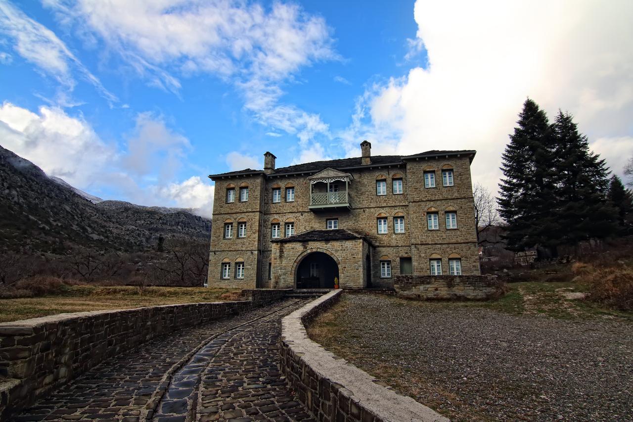 Hotel Petrotechno 切佩洛沃 外观 照片