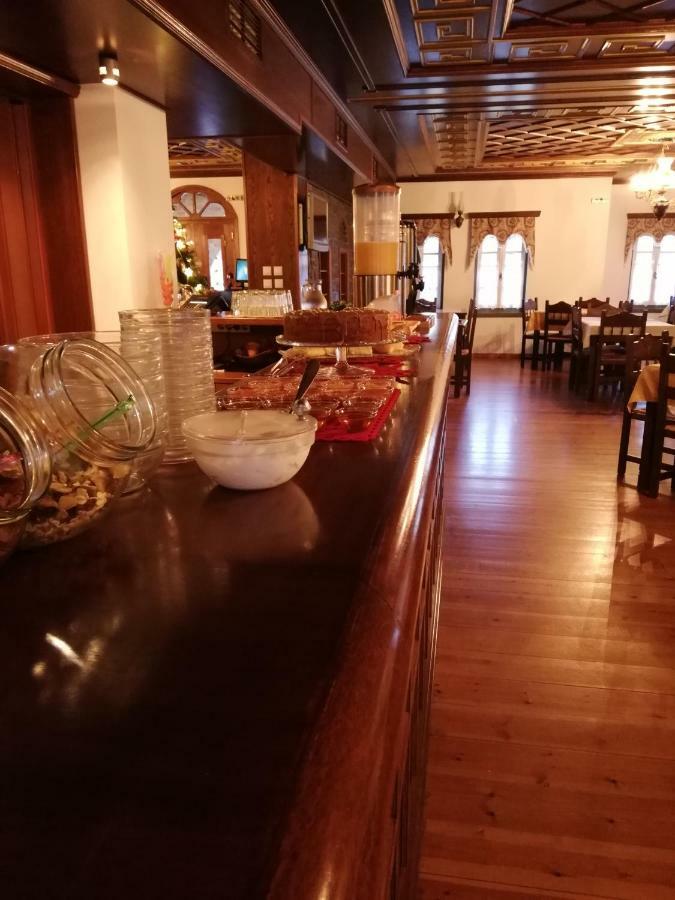 Hotel Petrotechno 切佩洛沃 外观 照片